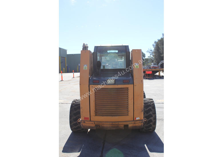 caption Case 90XT Skid Steer Loader