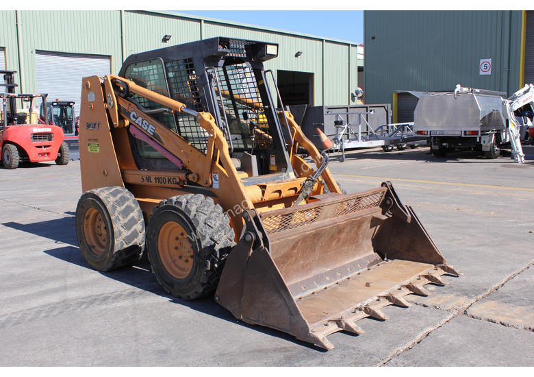 caption Case 90XT Skid Steer Loader