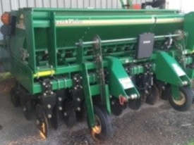 Great Plains 3P1006NT Disc Seeder Seeding/Planting Equip - picture0' - Click to enlarge
