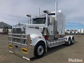 2015 Kenworth T909 - picture2' - Click to enlarge