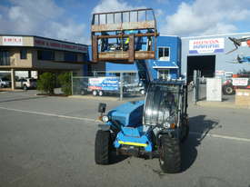 Genie model GTH-2506 2500kg compact diesel telehandler. Lift to 5.79m - picture2' - Click to enlarge