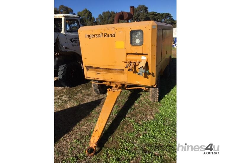 caption Compressor Ingersoll Rand XP 900 diesel