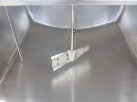 STAINLESS STEEL TANK, MILK VAT 1350 LT - picture2' - Click to enlarge
