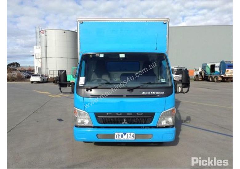 caption 2010 Mitsubishi Canter FE84