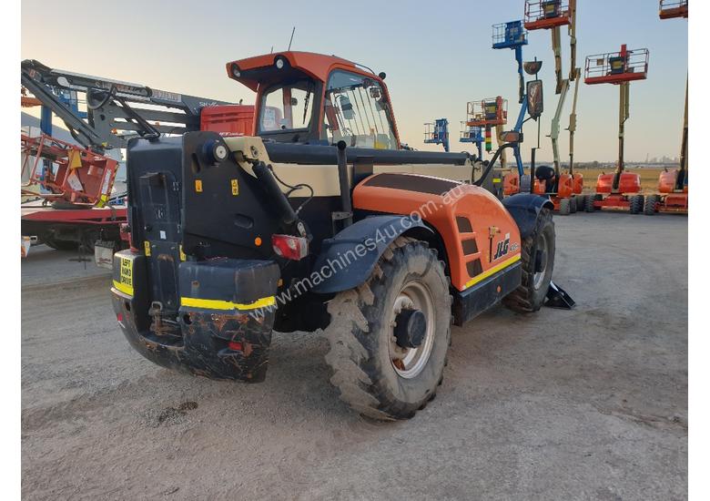 caption JLG telehandler 4017