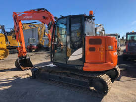 Hitachi ZX85 Tracked-Excav Excavator - picture2' - Click to enlarge