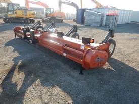 New Rhino RC120 Mulcher/  Flail mulcher - picture2' - Click to enlarge