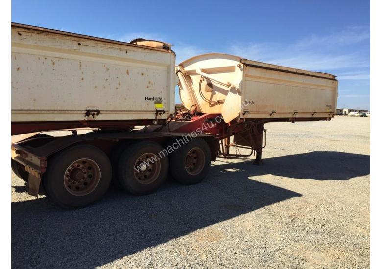 caption 2011 RWT TRIAXLE 350 TRAILER