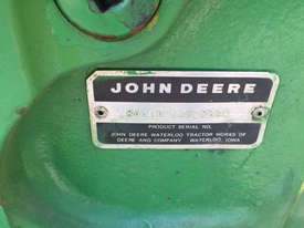 John Deere 8440 FWA/4WD Tractor - picture0' - Click to enlarge