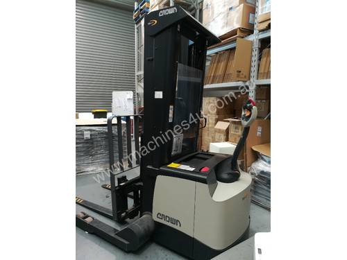 Electric Crown Walkie Reach Stacker. 4.87M Reach and 1.5T lift capacity