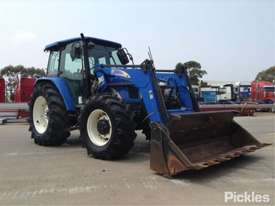 2005 New Holland TL100A - picture0' - Click to enlarge
