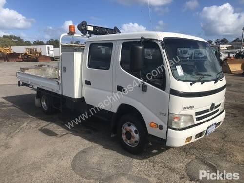 2011 Hino 300 716