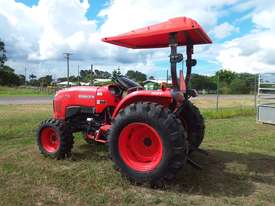 4WD Kubota Tractor - picture2' - Click to enlarge