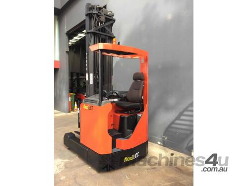 BT TOYOTA Electric Ride Reach Truck