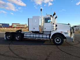 Kenworth T658 Primemover Truck - picture2' - Click to enlarge