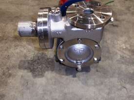 Magnetic Drive Chemical Transfer Pump, IN: 50mm OUT: 25mm, 7/21Lt/min - picture0' - Click to enlarge