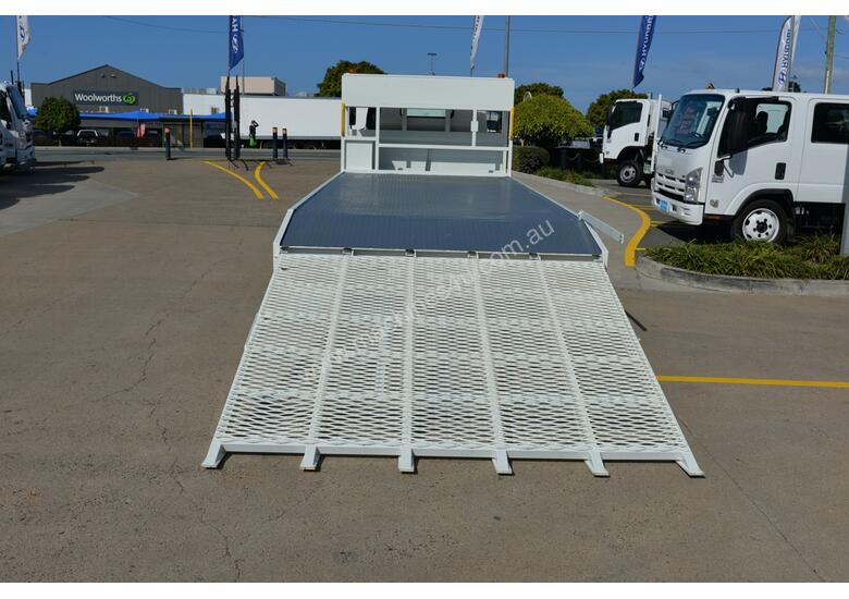 caption 2011 HINO 300 716 - Beavertail Trucks - Tray Truck