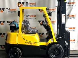 Hyster 2.5t counterbalance forklift - Hire - picture0' - Click to enlarge