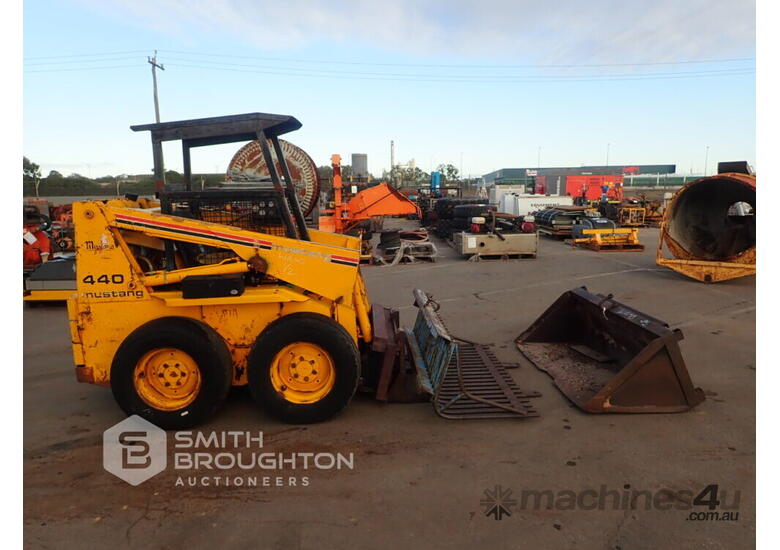 Used MUSTANG 440 SKID STEER LOADER Skid Steer Loaders in , Listed on Machines4u