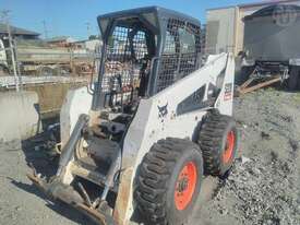 Bobcat S220 - picture1' - Click to enlarge