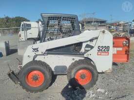 Bobcat S220 - picture2' - Click to enlarge