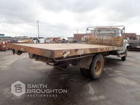DODGE 575 4X2 FLAT TOP TRUCK - picture0' - Click to enlarge