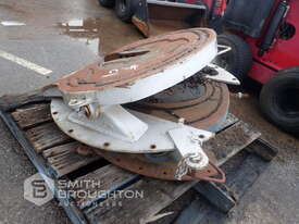 2 X TRUCK TURNTABLES - picture0' - Click to enlarge