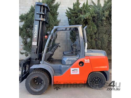 Used Toyota 5.0TON Forklift For Sale