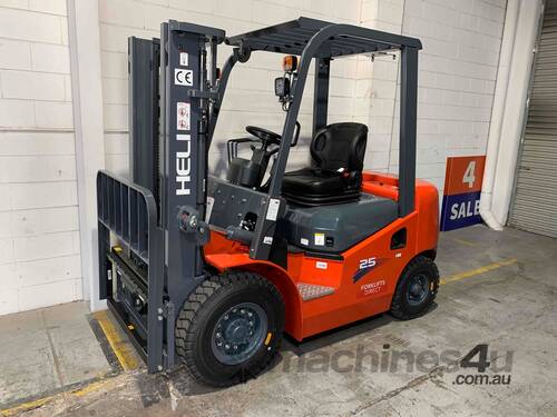 Heli 2.5 ton Diesel Forklifts