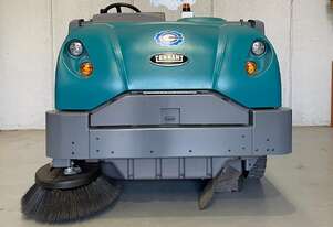 Tennant   S30 Sweeper