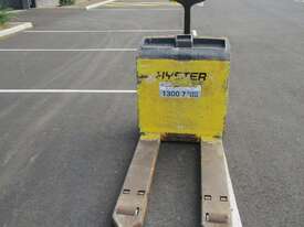 2.0T Battery Electric Pallet Truck - Hire - picture1' - Click to enlarge