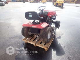 MTD YARD MACHINE RIDE ON LAWN MOWER - picture0' - Click to enlarge