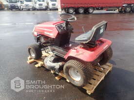 MTD YARD MACHINE RIDE ON LAWN MOWER - picture1' - Click to enlarge