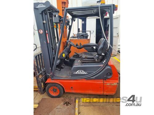 Linde 1.6 Tonne Electric Forklift with Container Mast