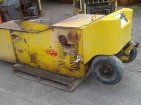 Arrow 770 / Dart kerb machine , ex council , 3 moulds - picture0' - Click to enlarge