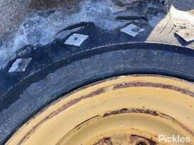 2 x Siid Steer Tyres, - picture2' - Click to enlarge