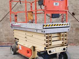 JLG 3246ES 32'/8m electric scissor lift - picture0' - Click to enlarge