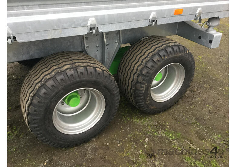 caption Zocon 8 Tonne Trailer Handling/Storage
