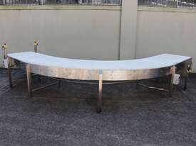 90 Degree Bend Modular Belt Conveyor. - picture0' - Click to enlarge