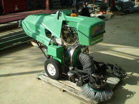 Sweeper Applied 414 Honda GX390 13 HP - picture2' - Click to enlarge