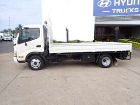 HINO DUTRO - picture0' - Click to enlarge