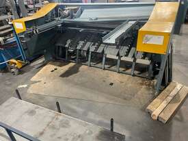 hydraulic guillotine - picture0' - Click to enlarge