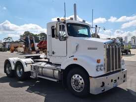 Kenworth T404SAR - picture0' - Click to enlarge