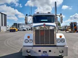 Kenworth T404SAR - picture0' - Click to enlarge