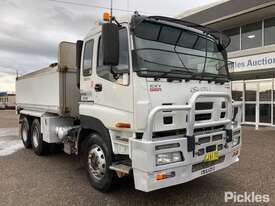 2008 Isuzu Giga CXY Premium - picture0' - Click to enlarge