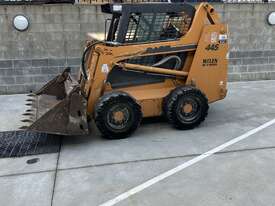 Case 445 Bobcat - picture2' - Click to enlarge