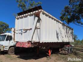 Tri Axle Side Tipper - picture0' - Click to enlarge