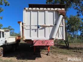 Tri Axle Side Tipper - picture2' - Click to enlarge