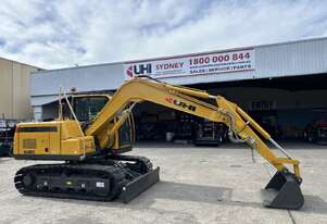XU80 57hp 8T operation weight excavator with Tilt quick hitch and Rubber pads