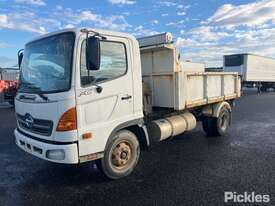 2006 Hino FC4J Tipper - picture1' - Click to enlarge